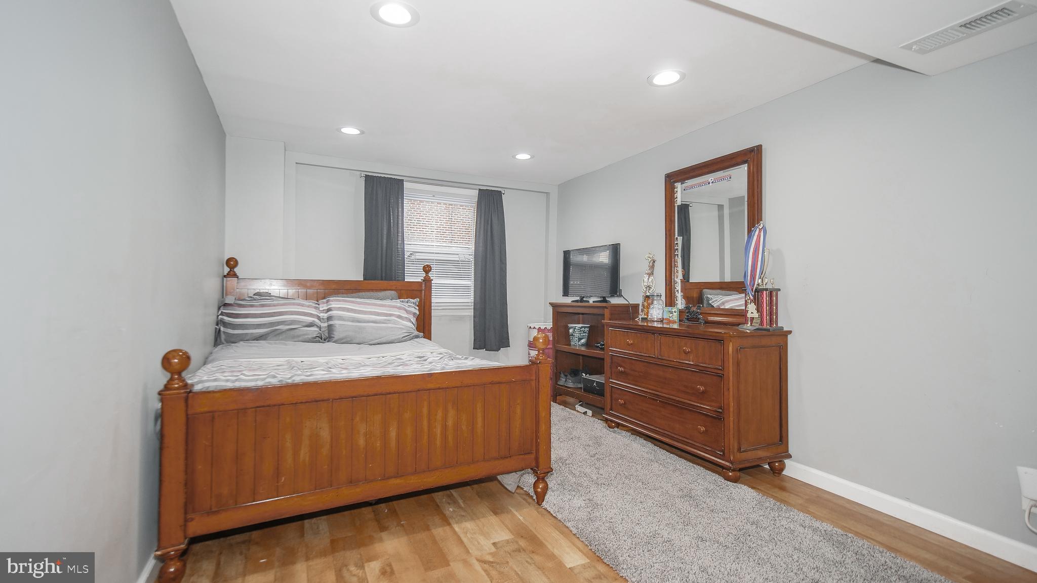 613 Colebrook Road Philadelphia, PA 19115 - Photo 64 of 71 Basement Bedroom