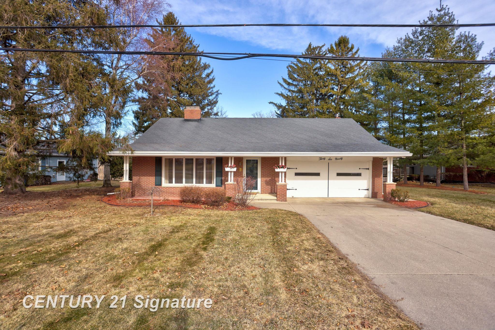 3690 North River Road Freeland, MI 48623 - Photo 2 of 57