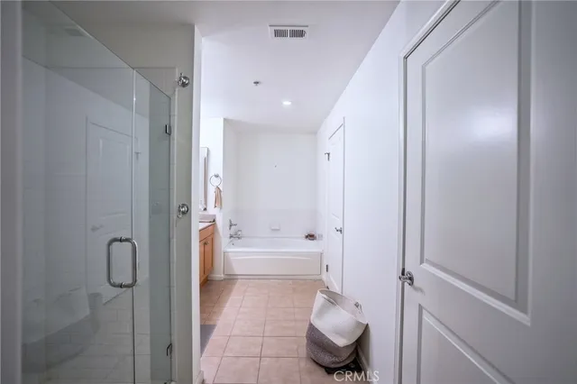 $818,800 | 201 East Angeleno Avenue, Unit 206, Burbank, CA 91502