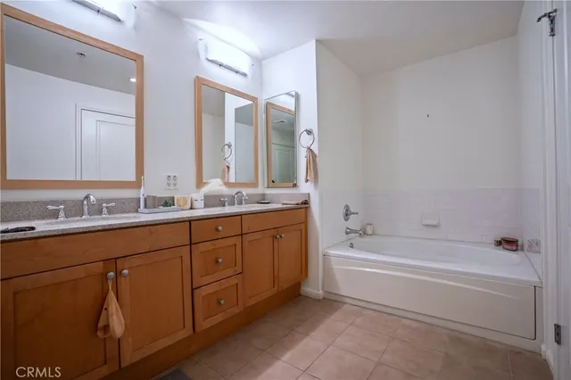 $818,800 | 201 East Angeleno Avenue, Unit 206, Burbank, CA 91502