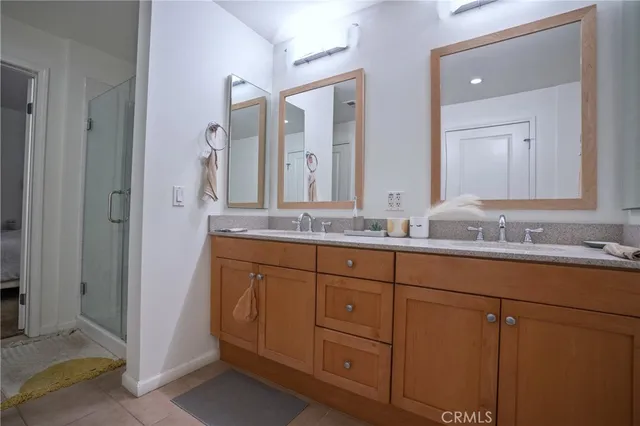 $818,800 | 201 East Angeleno Avenue, Unit 206, Burbank, CA 91502