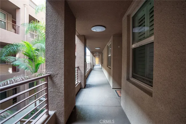 $818,800 | 201 East Angeleno Avenue, Unit 206, Burbank, CA 91502