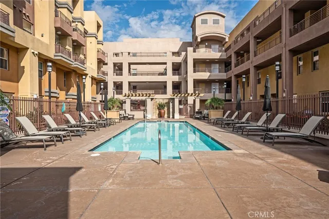 $818,800 | 201 East Angeleno Avenue, Unit 206, Burbank, CA 91502