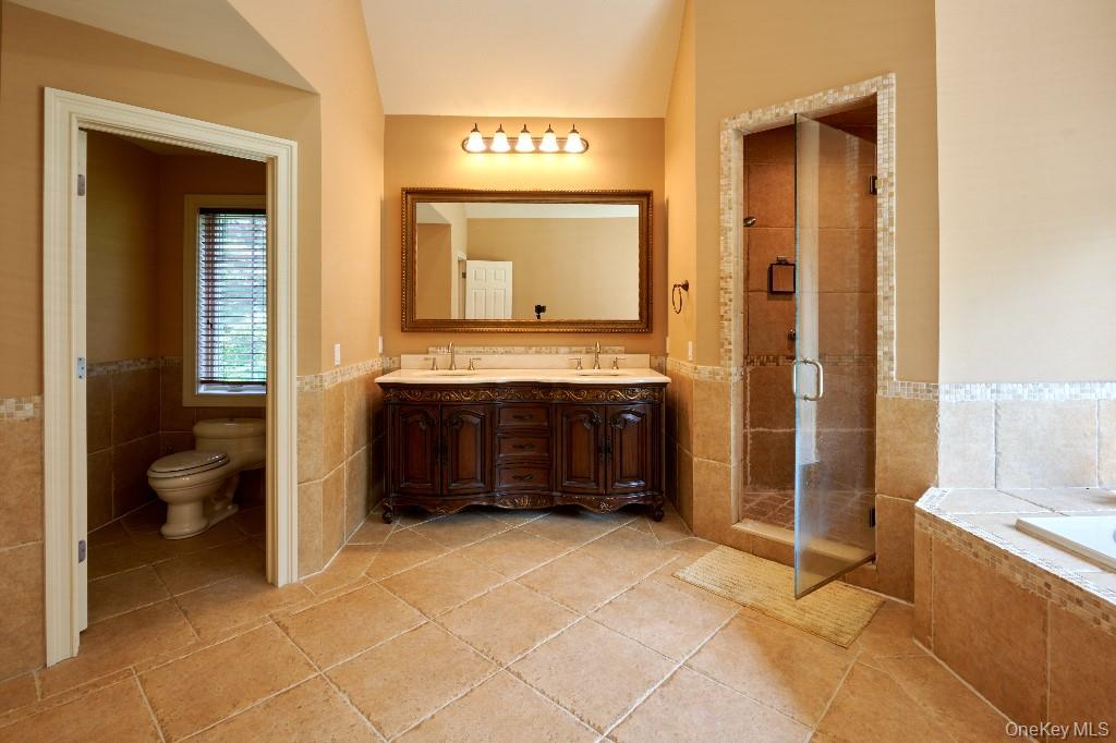 637 South Mountain Road New City, NY 10956 - Photo 26 of 37