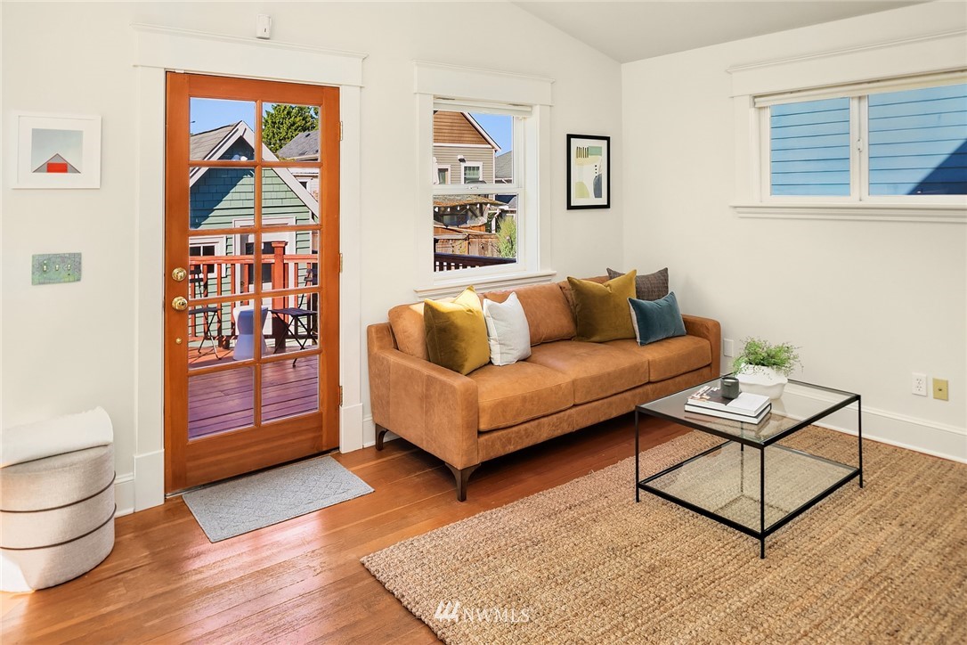 906 North 83rd Street Seattle, WA 98103 - Photo 13 of 27