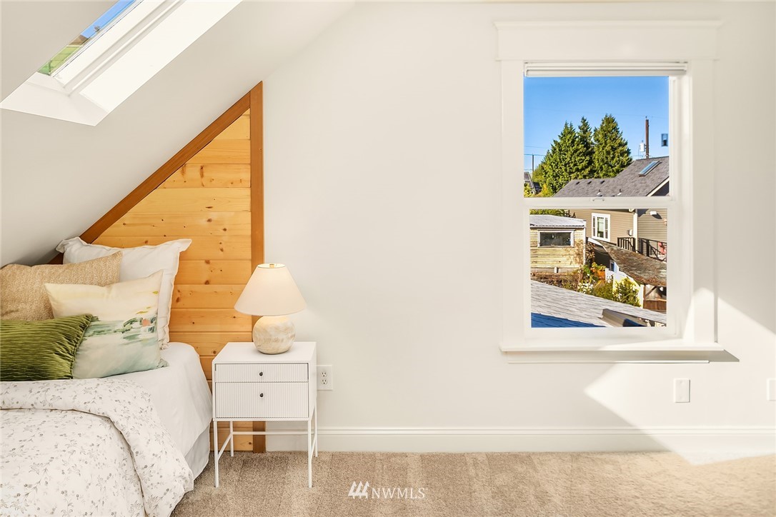 906 North 83rd Street Seattle, WA 98103 - Photo 16 of 27