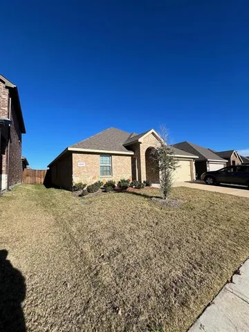 $2,195 | 3141 Glazner Drive, Forney, TX 75126