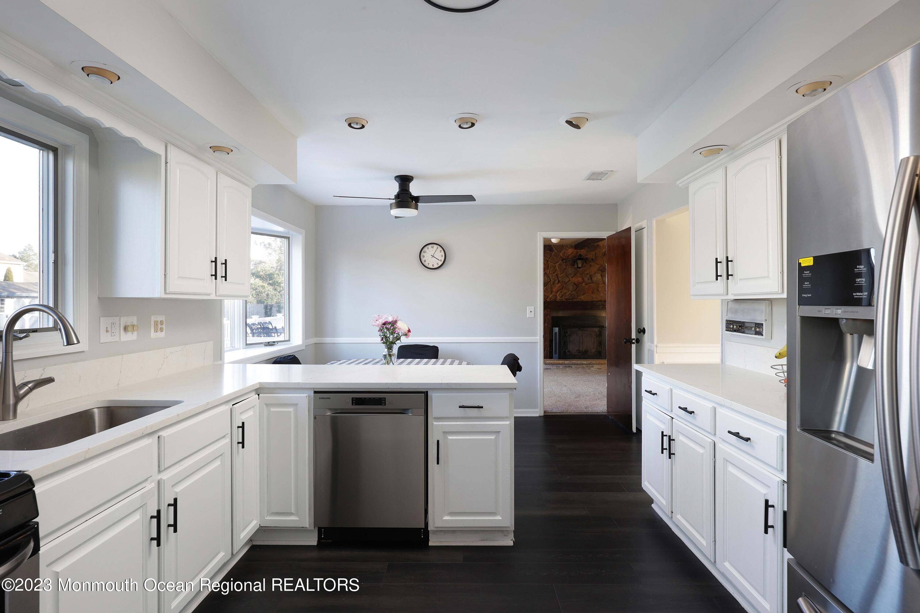 79 Ivy Hill Road Red Bank, NJ 07701 - Photo 13 of 45 758A3194