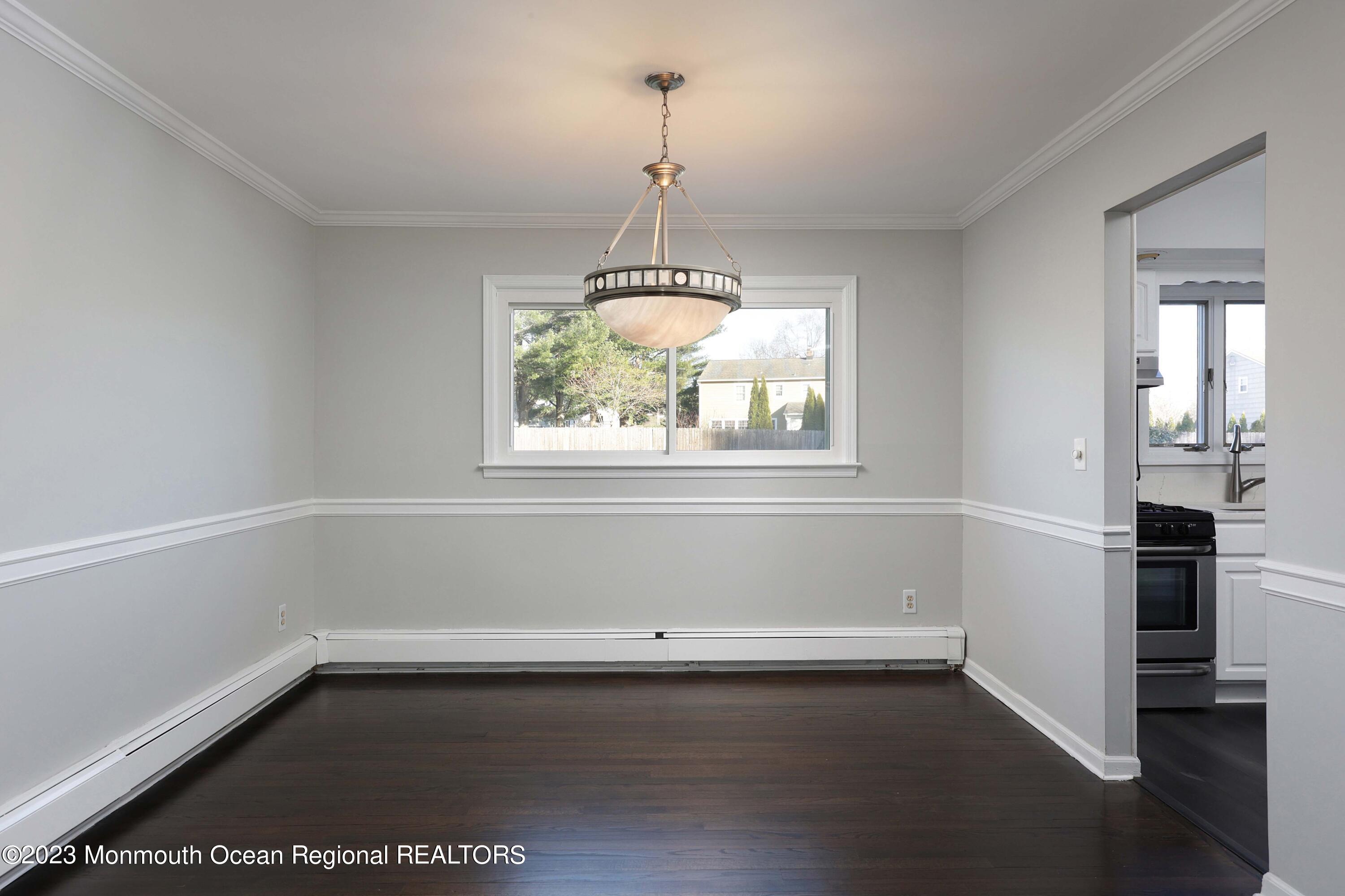 79 Ivy Hill Road Red Bank, NJ 07701 - Photo 15 of 45 758A3185