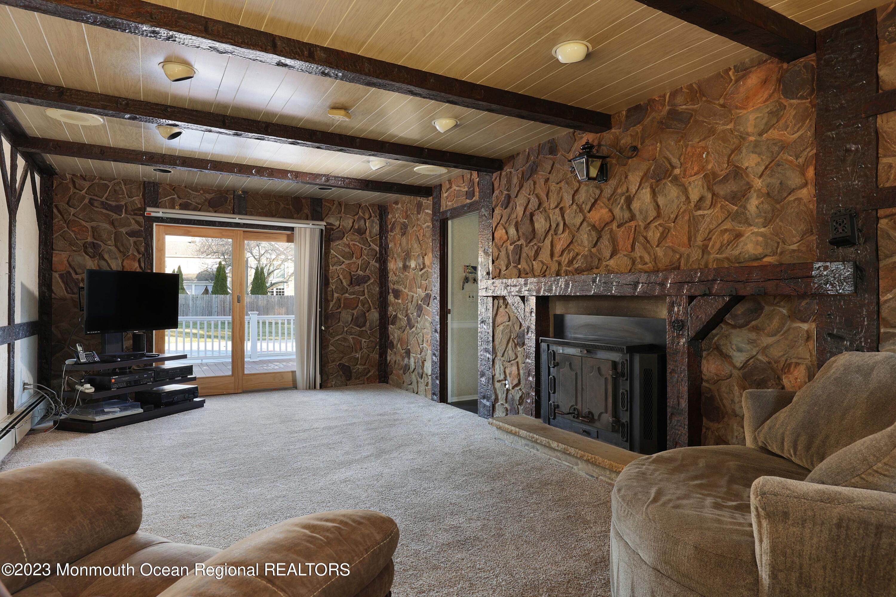 79 Ivy Hill Road Red Bank, NJ 07701 - Photo 17 of 45 758A3266