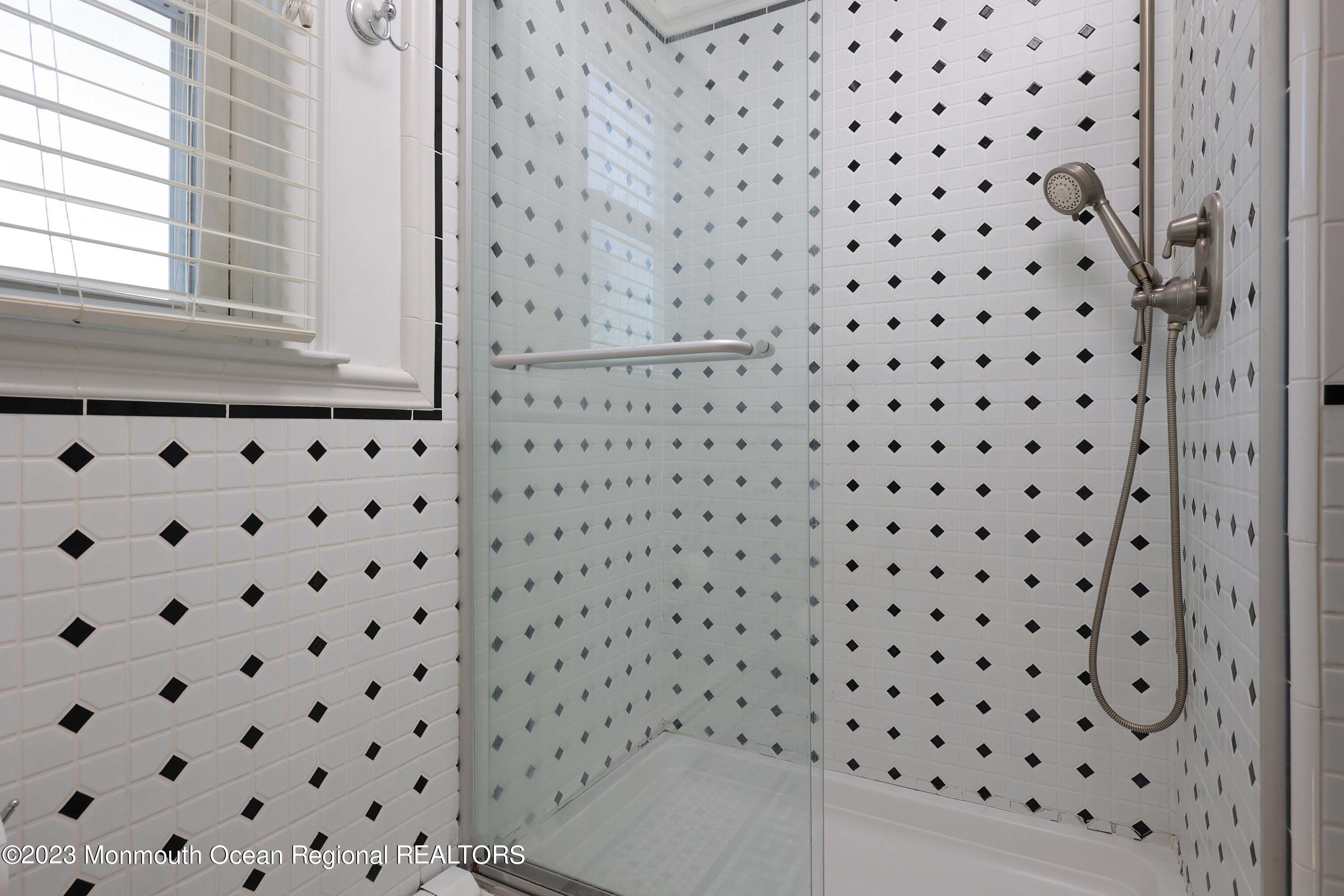 79 Ivy Hill Road Red Bank, NJ 07701 - Photo 27 of 45 758A3299