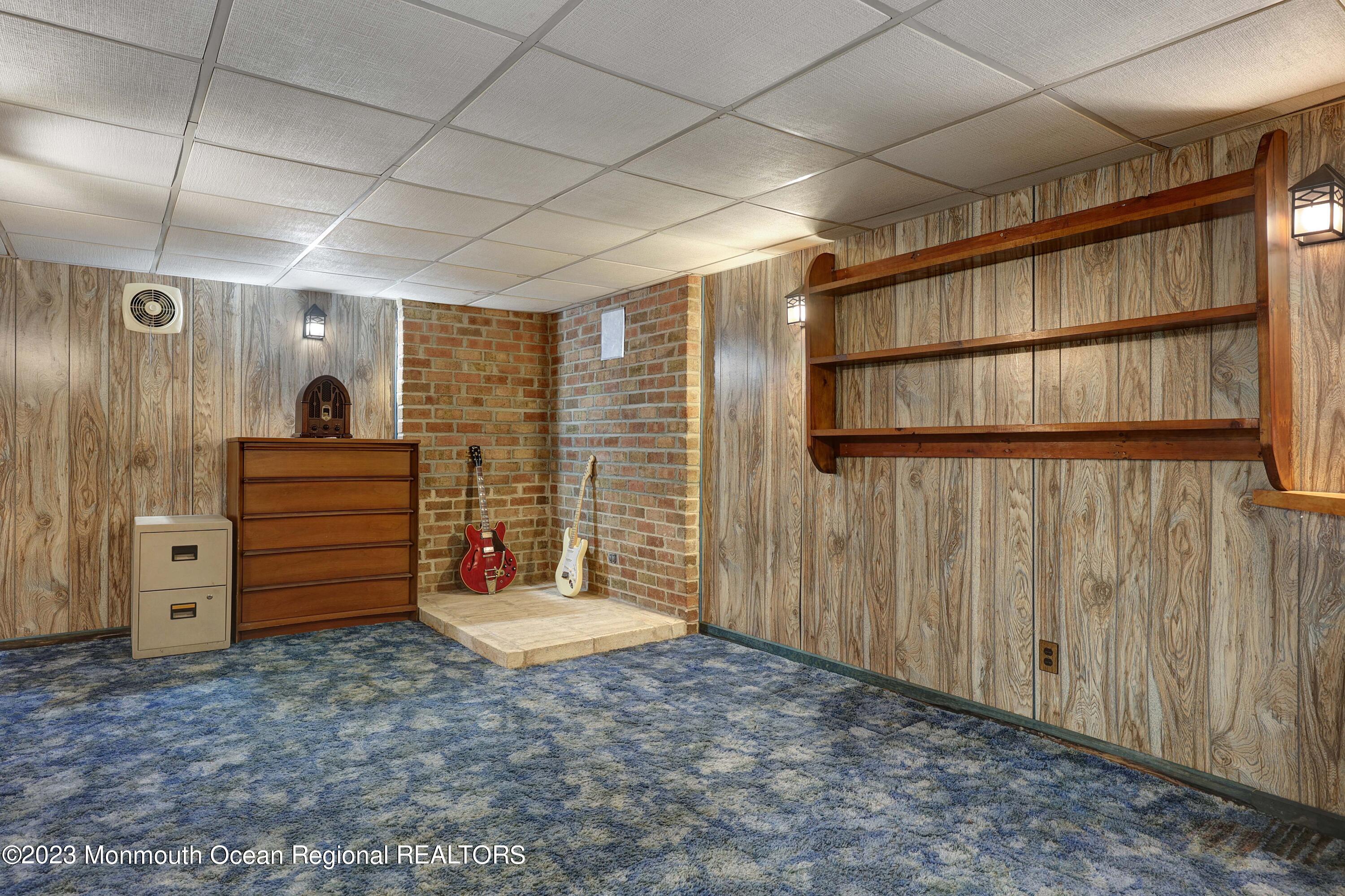79 Ivy Hill Road Red Bank, NJ 07701 - Photo 28 of 45 758A3283