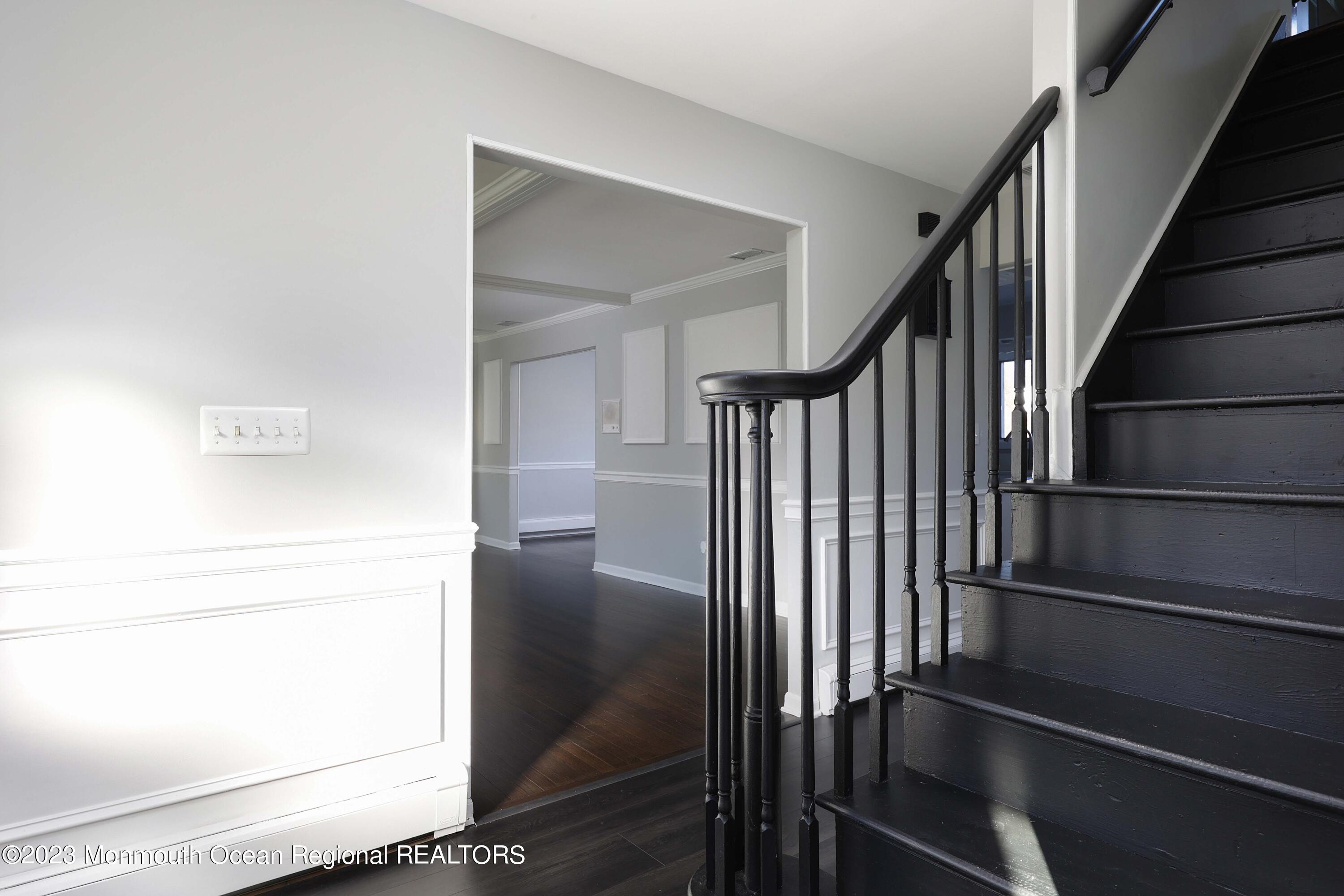 79 Ivy Hill Road Red Bank, NJ 07701 - Photo 6 of 45 758A3149