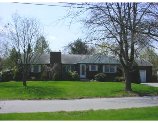 5 Suncrest Road Andover, MA 01810 - Photo 1 of 9 Gallery Image 1