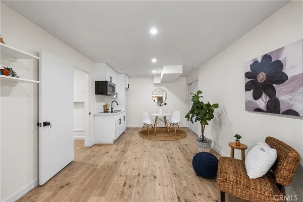 $598,000 | 8800 Burnet Avenue, Unit 15, North Hills, CA 91343