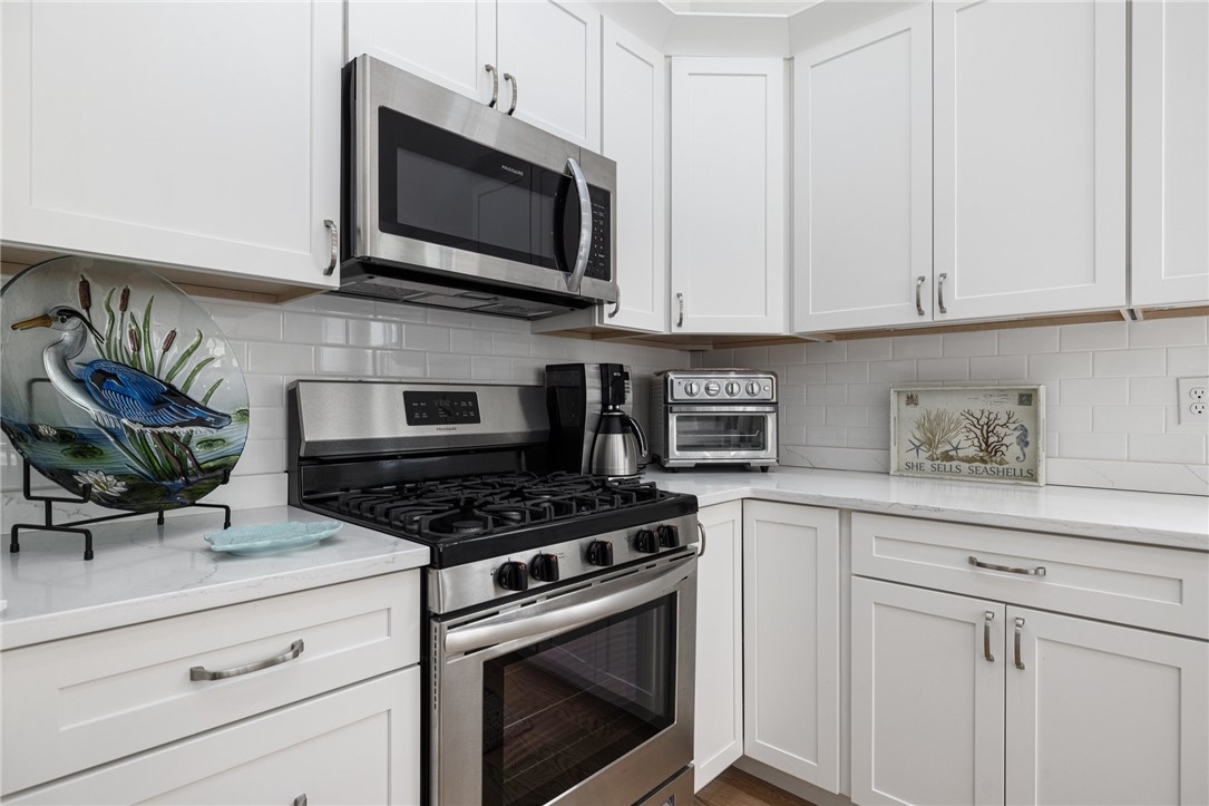 1 Overlook Lane Glocester, RI 02814 - Photo 10 of 41