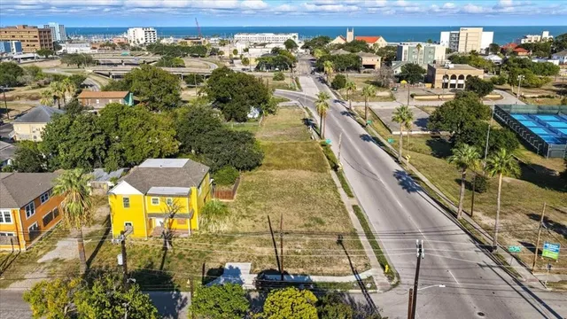 $50,000 | 322 King Street, Corpus Christi, TX 78401