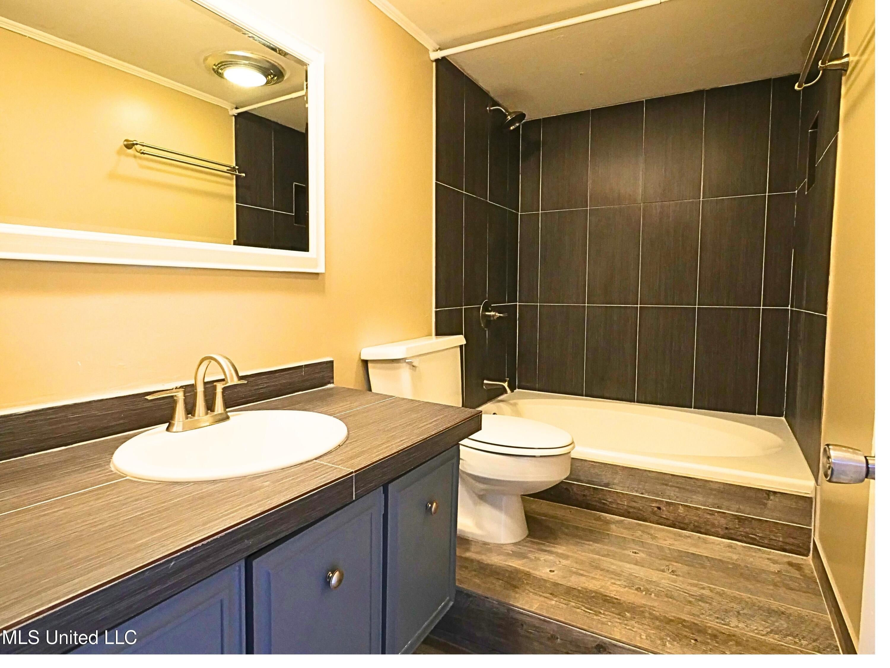 208 Lakeside Villa, Unit A Diamondhead, MS 39525 - Photo 11 of 14 Untitled design (58)