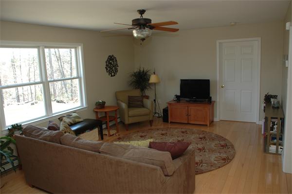 351 Hubbardston Road Templeton, MA 01468 - Photo 2 of 12