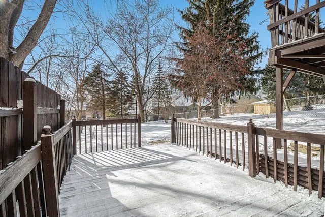 $2,395 | 1995 Monday Drive, Elgin, IL 60123