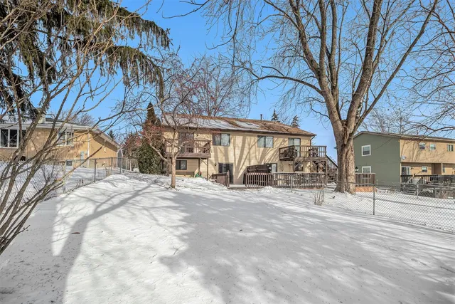 $2,395 | 1995 Monday Drive, Elgin, IL 60123