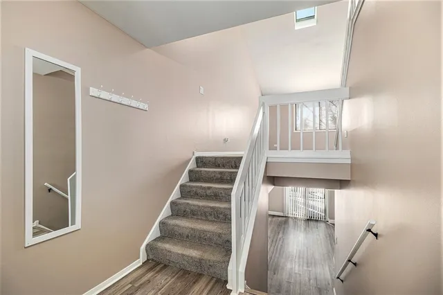 $2,395 | 1995 Monday Drive, Elgin, IL 60123