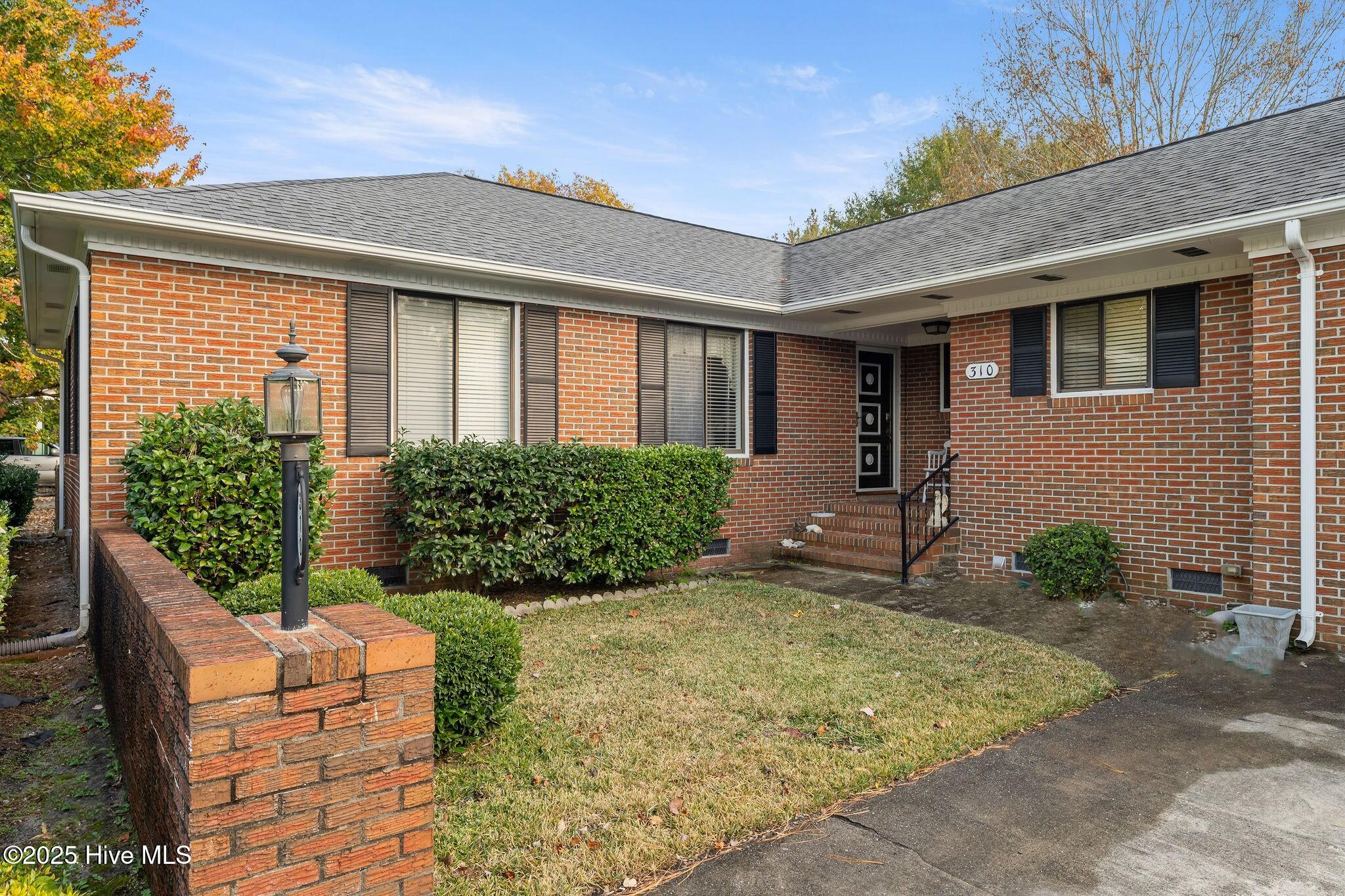 310 Gregory Road Wilmington, NC 28405 - Photo 4 of 79 310GregoryRd-38
