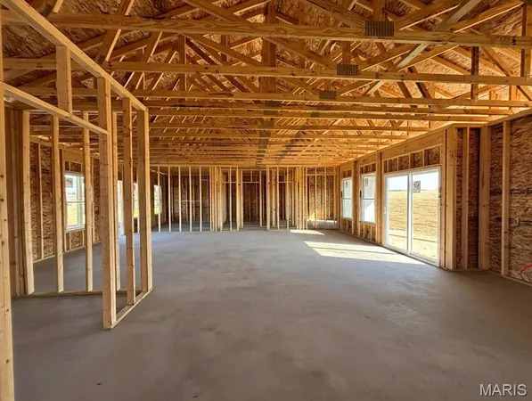 $349,000 | 18910 Lambeau Trail, Monroe City, MO 63456