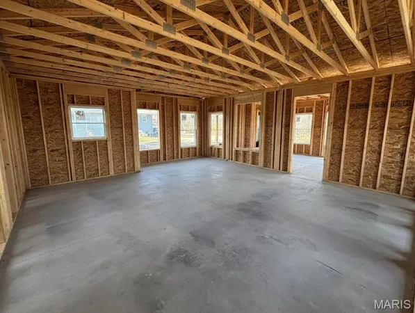 $349,000 | 18910 Lambeau Trail, Monroe City, MO 63456