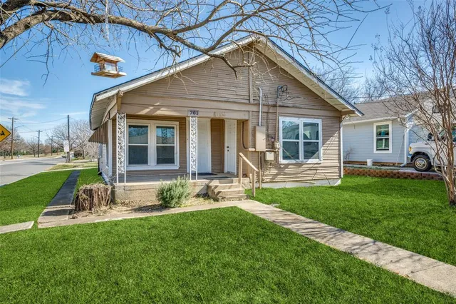 $1,875 | 701 Lakey Street, Denton, TX 76205