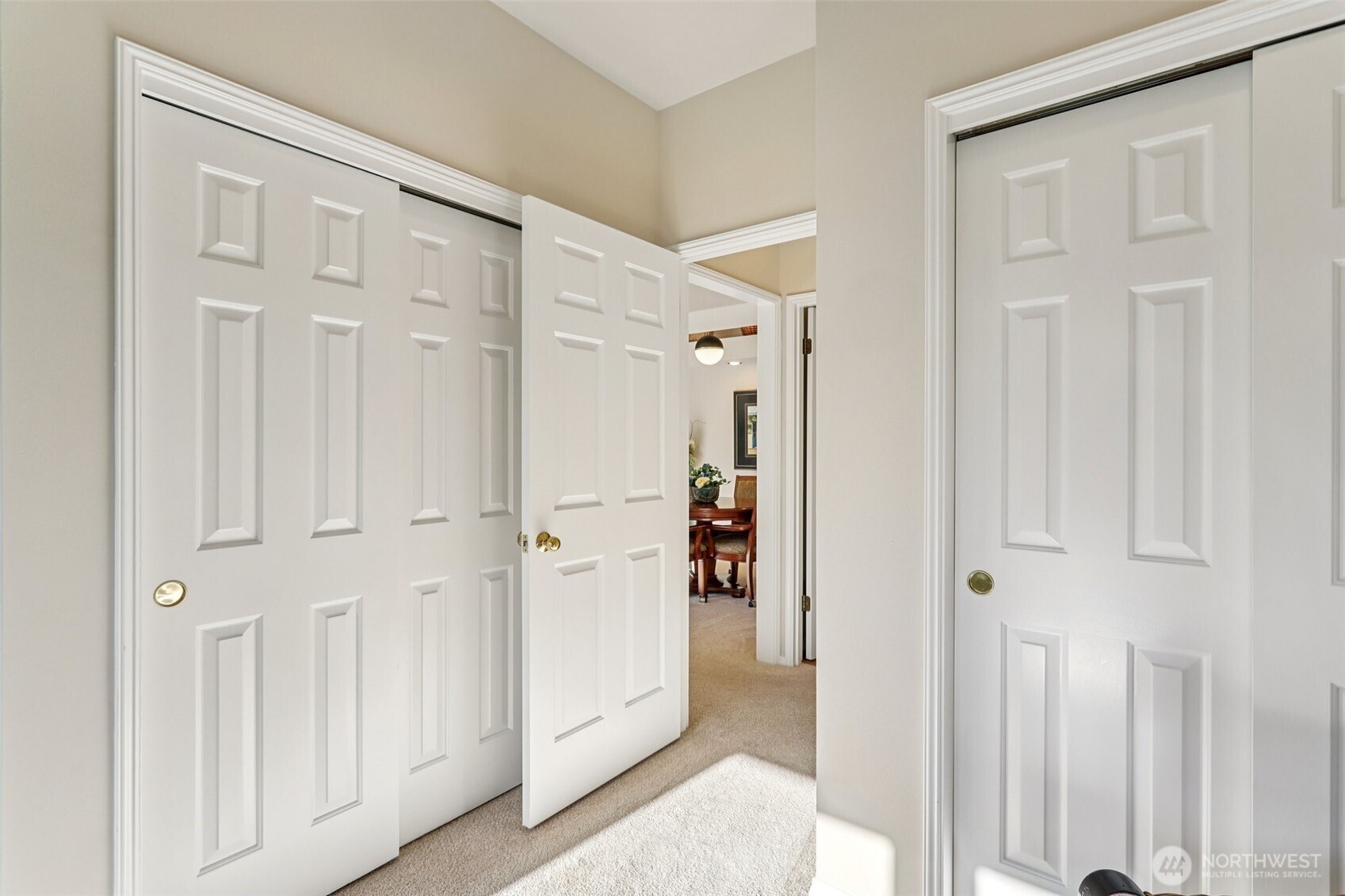 4222 221st Place Southeast, Unit 1081 Issaquah, WA 98029 - Photo 25 of 40 a view of a livingroom with wooden floor