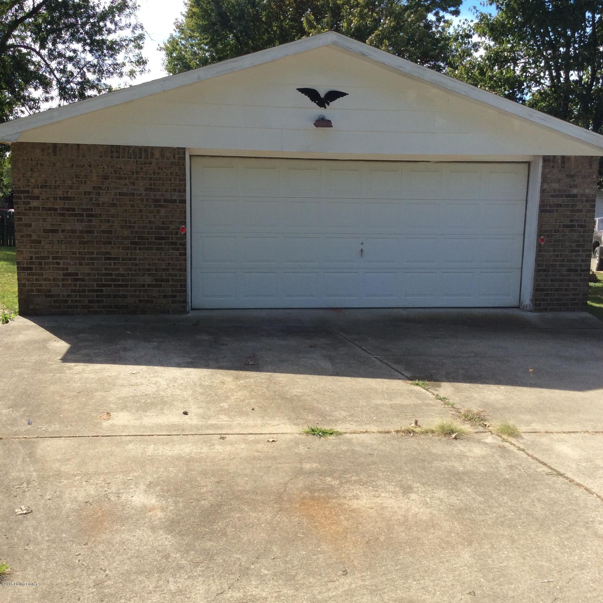 11202 Torrington Road Louisville, KY 40272 - Photo 39 of 42 091