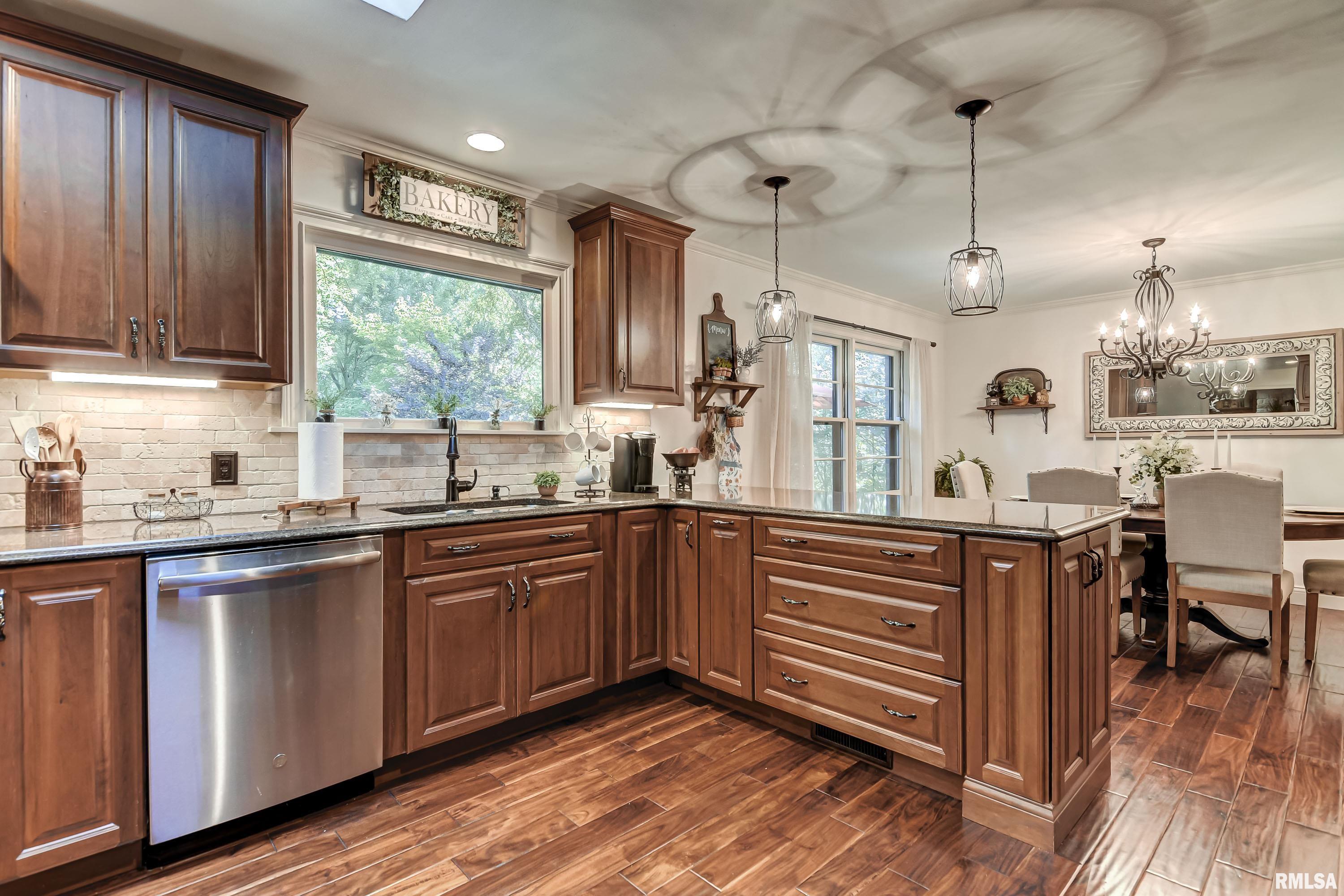 92 Delmar Drive Springfield, IL 62703 - Photo 12 of 59