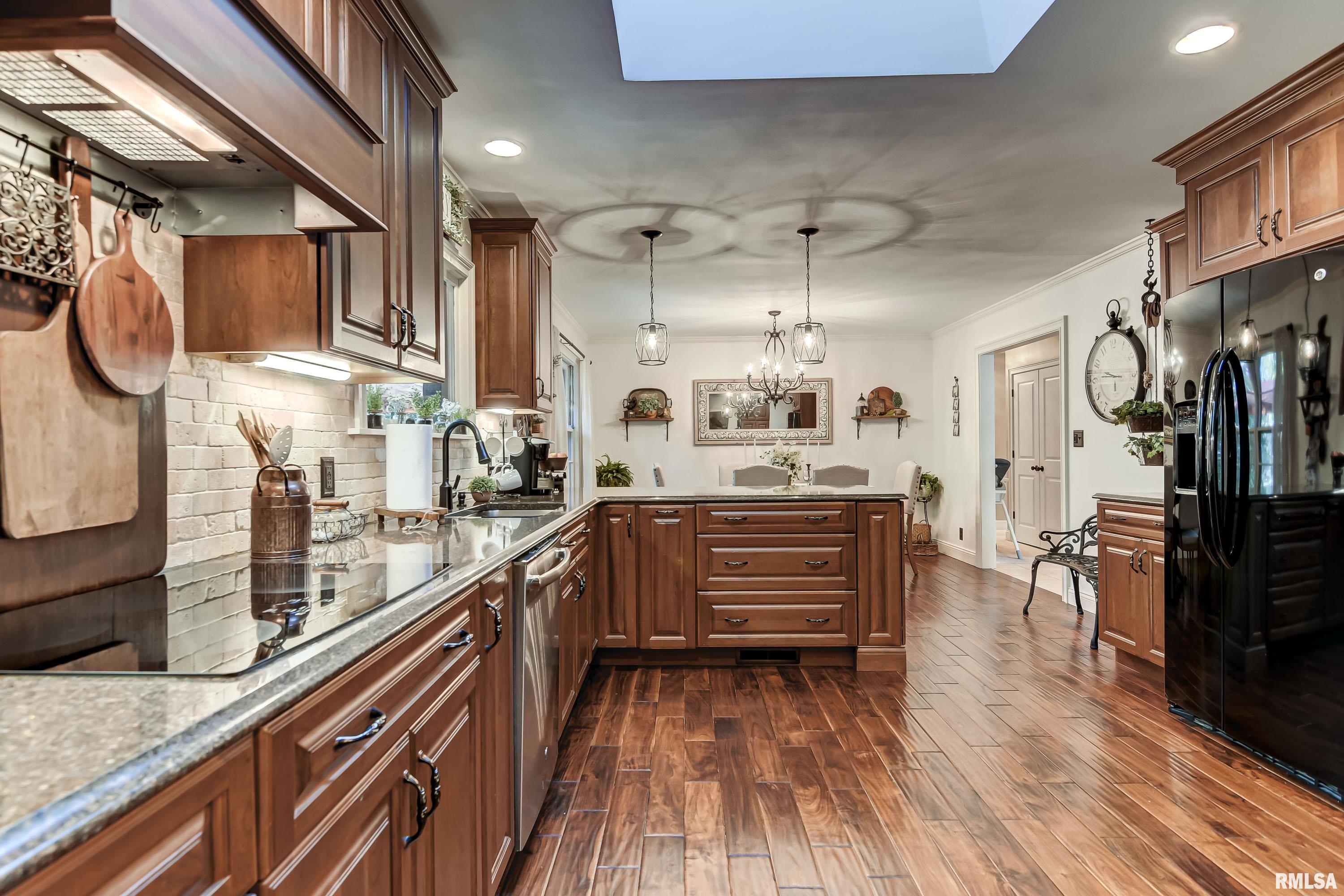 92 Delmar Drive Springfield, IL 62703 - Photo 13 of 59