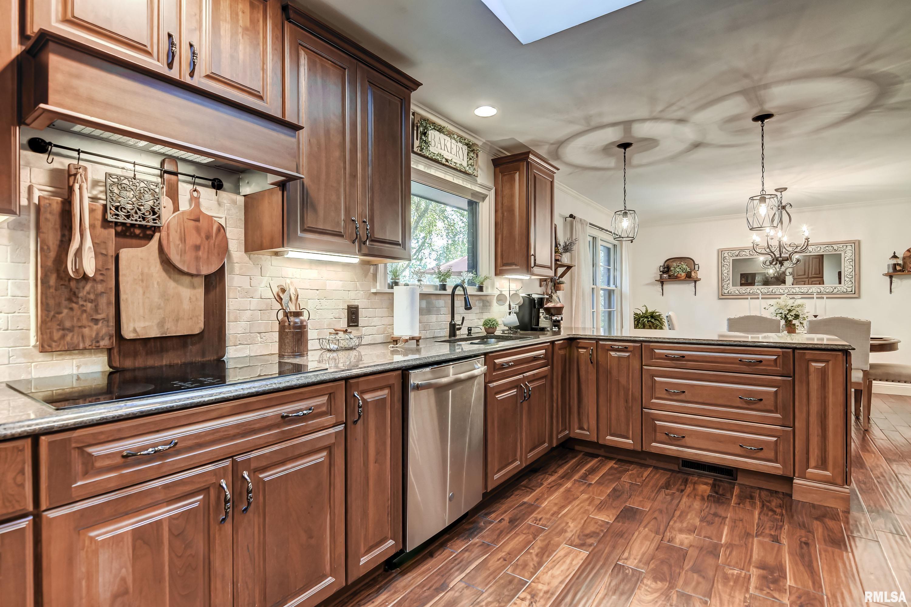 92 Delmar Drive Springfield, IL 62703 - Photo 14 of 59