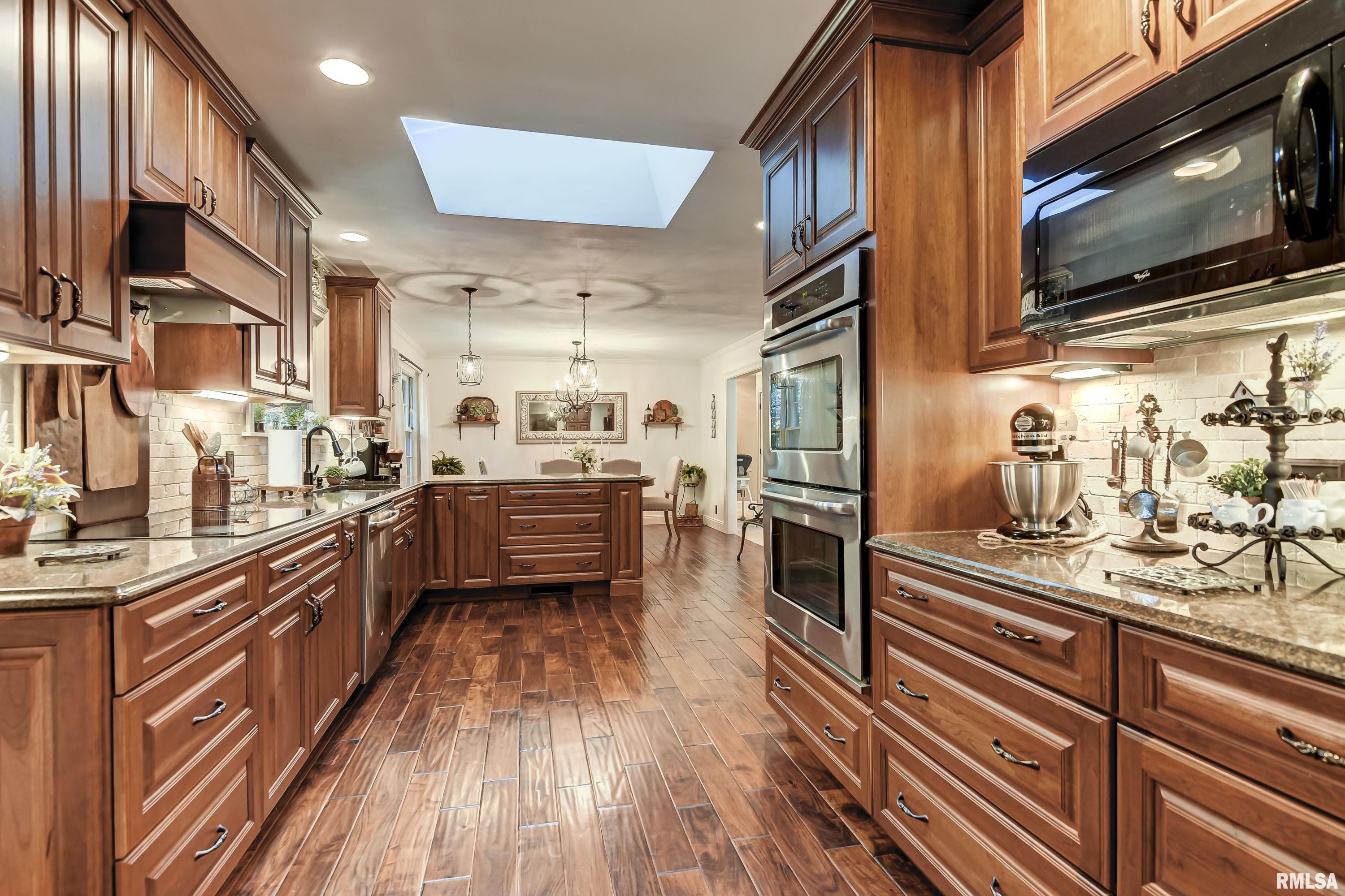 92 Delmar Drive Springfield, IL 62703 - Photo 17 of 59