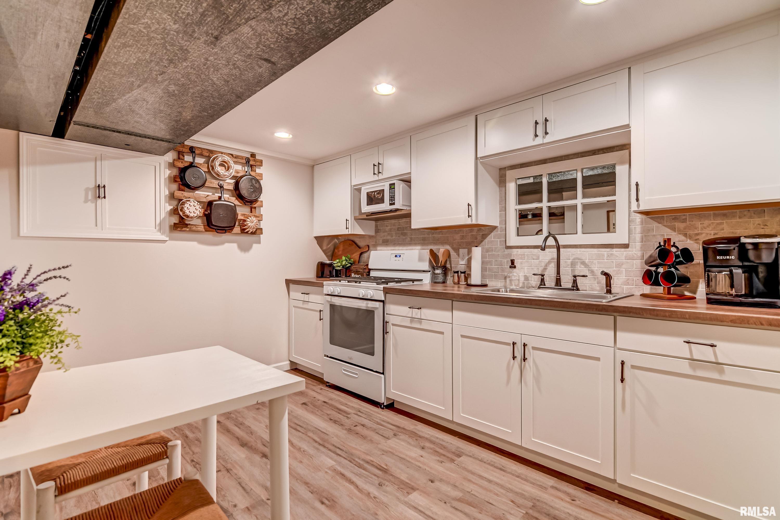 92 Delmar Drive Springfield, IL 62703 - Photo 38 of 59