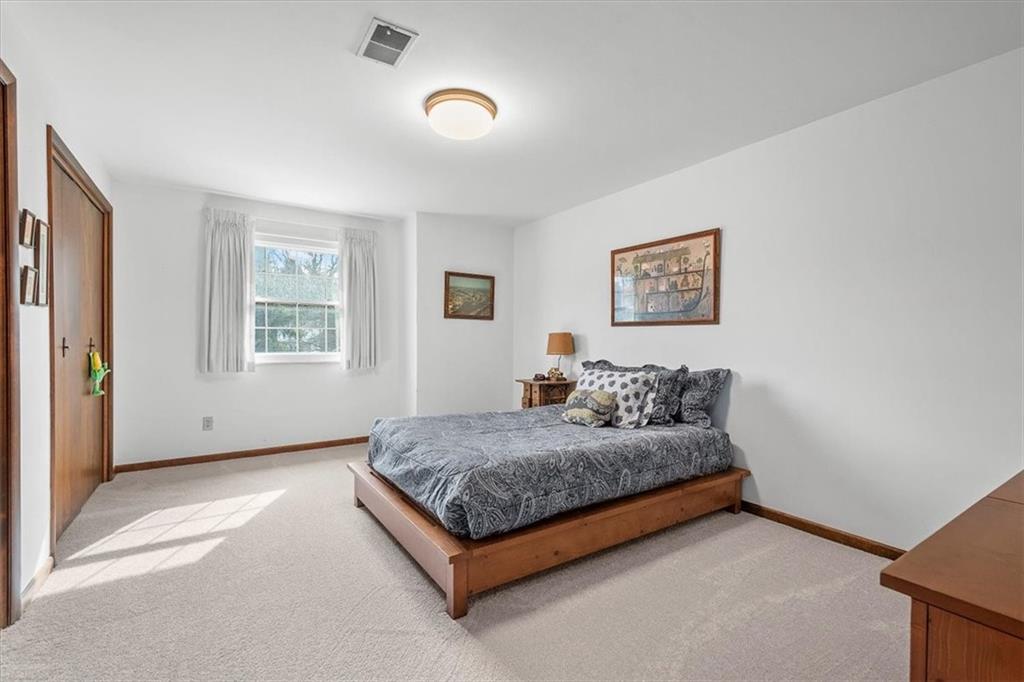 166 Kingsdale Road Pittsburgh, PA 15221 - Photo 10 of 16 Gallery Image 10