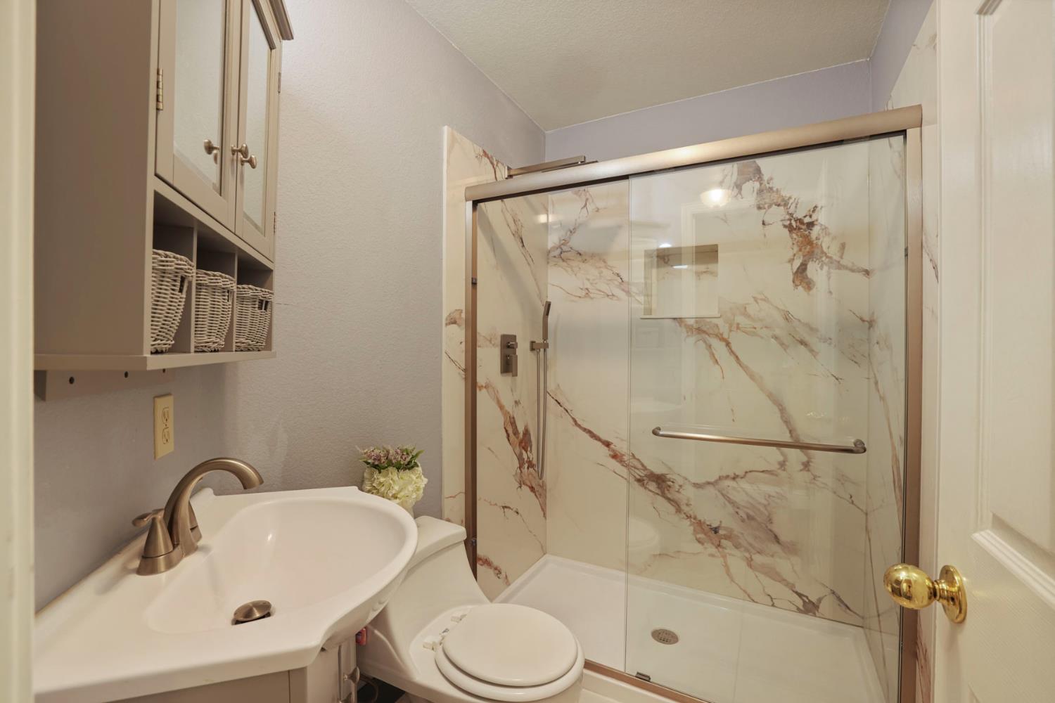 10245 Point Reyes Circle Stockton, CA 95209 - Photo 13 of 23 Gallery Image 13