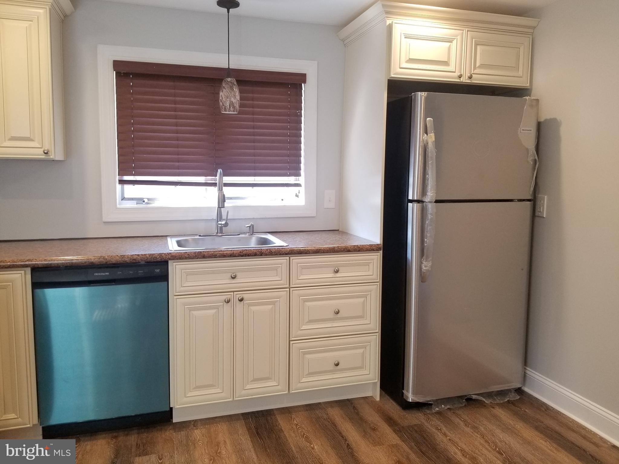 216 Elk Road Monroeville, NJ 08343 - Photo 5 of 39 Gallery Image 5