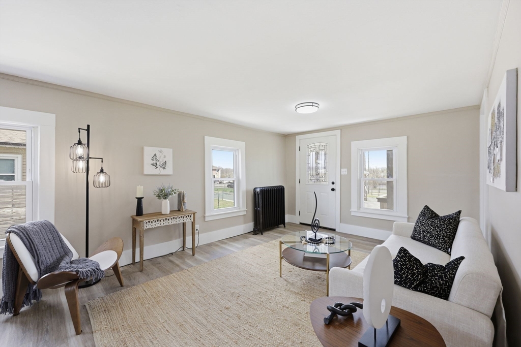 20 Conklin Street Springfield, MA 01109 - Photo 5 of 25