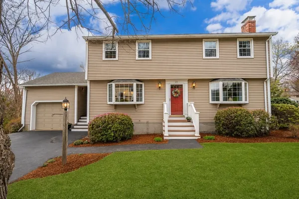 $899,900 | 24 Hodgkins Drive, Ipswich, MA 01938