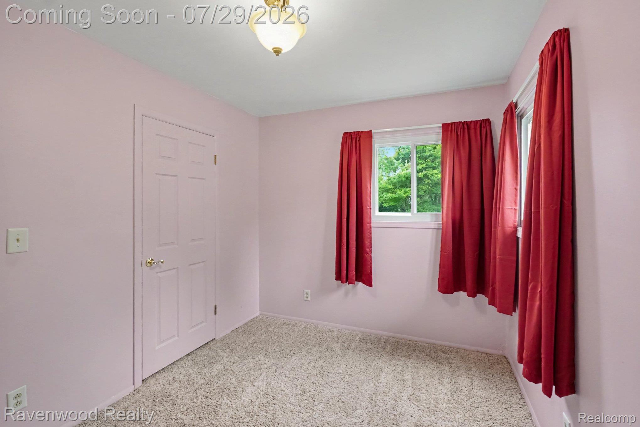 6317 East Coldwater Road Flint, MI 48506 - Photo 10 of 29 010_file_4484.jpg