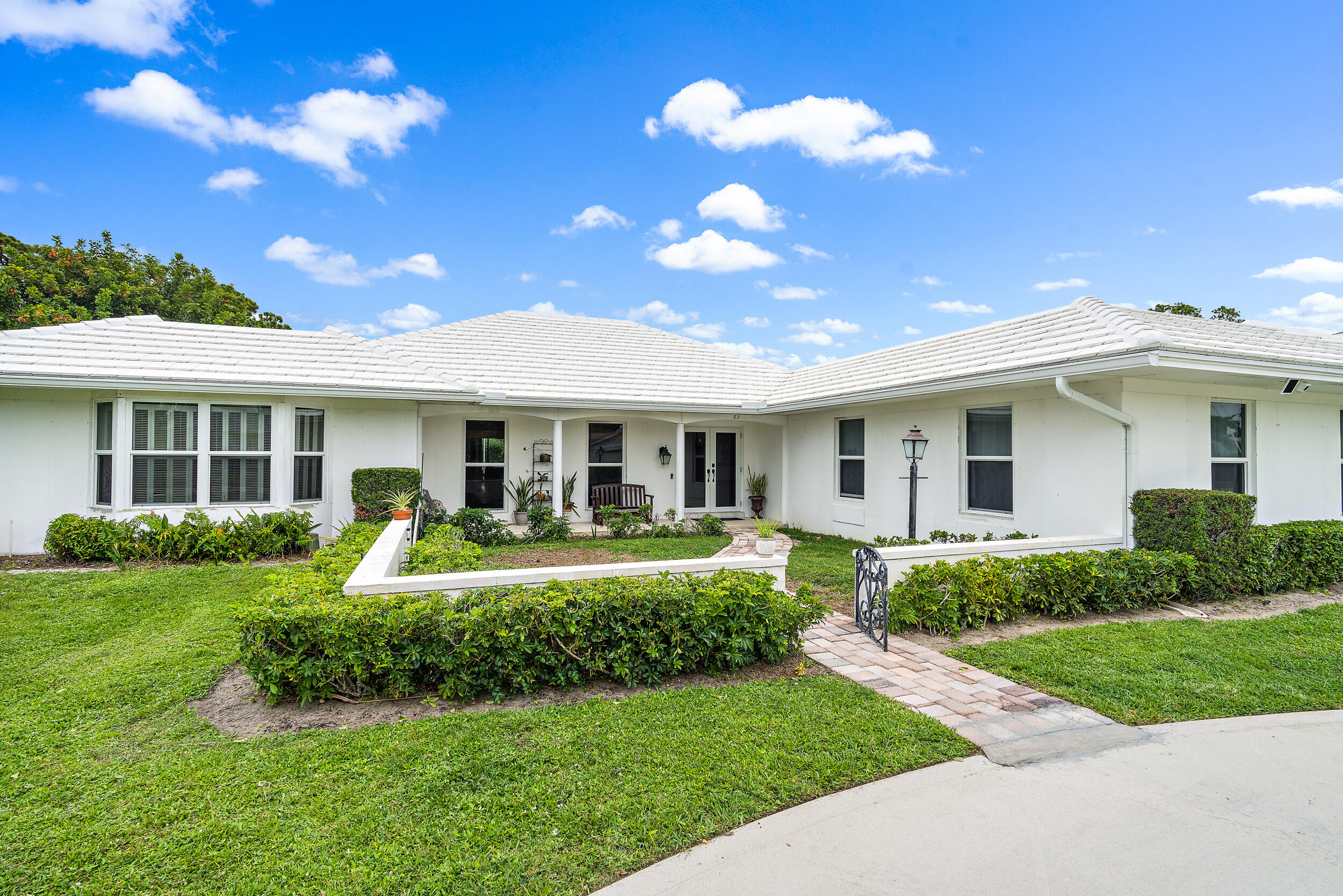 82 Golfview Drive Jupiter, FL 33469 - Photo 2 of 23 82 Golfview Dr-24