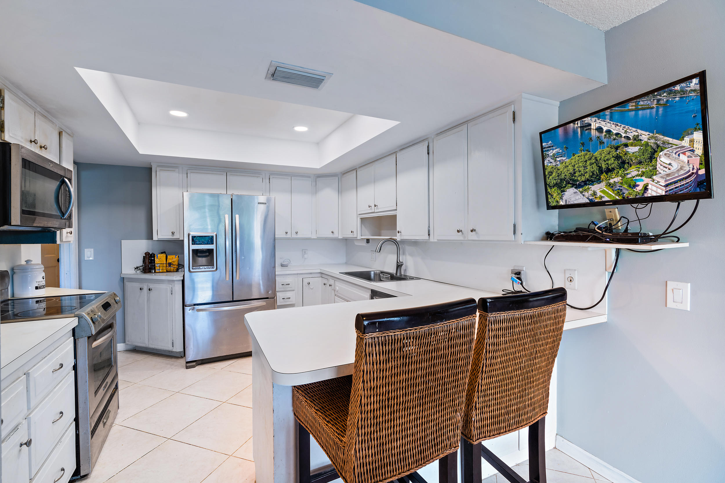 82 Golfview Drive Jupiter, FL 33469 - Photo 9 of 23 82 Golfview Dr-13