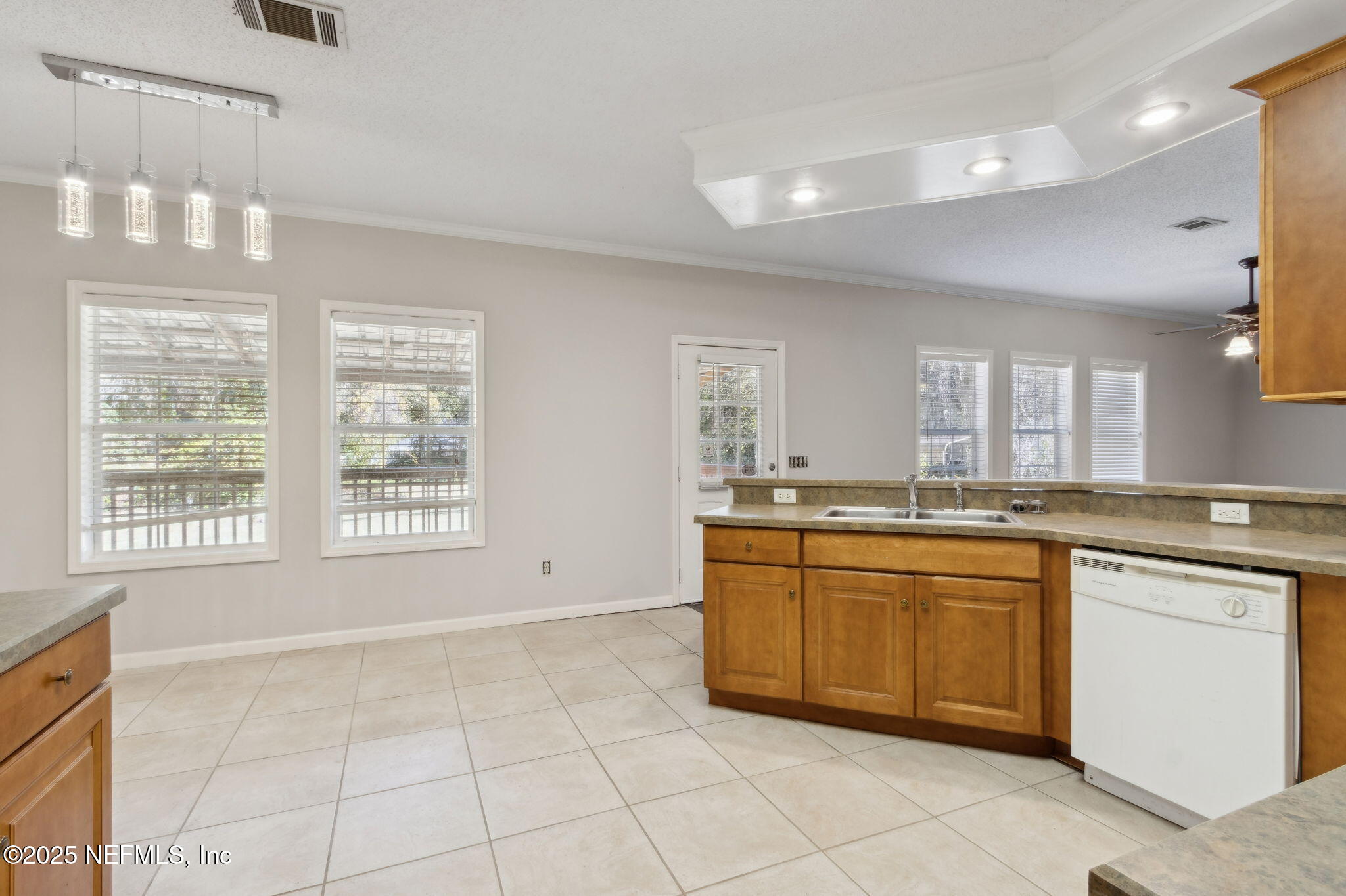 97071 Laffites Way Yulee, FL 32097 - Photo 9 of 50 20-web-or-mls-97178 Laffites Way-26