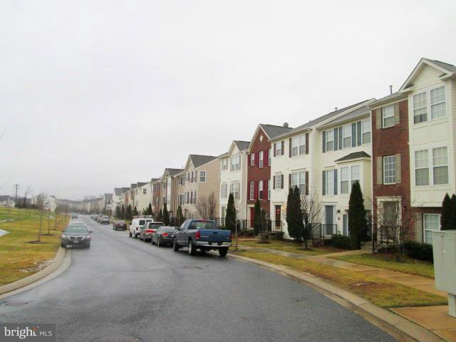 900 Lowe Road Baltimore, MD 21220 - Photo 4 of 27 Community