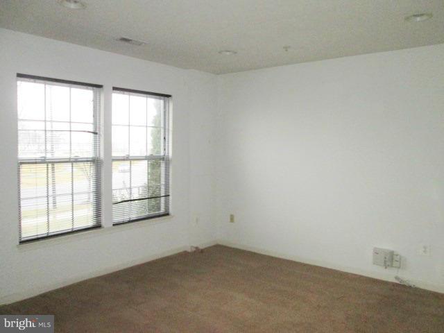 900 Lowe Road Baltimore, MD 21220 - Photo 8 of 27 Family Room