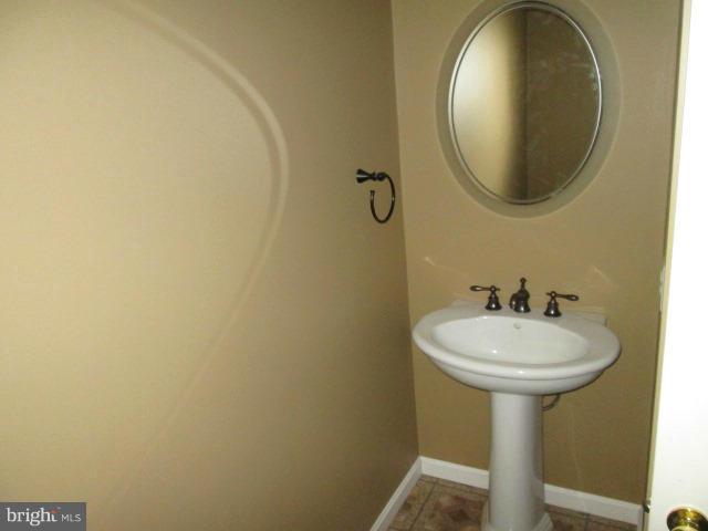 900 Lowe Road Baltimore, MD 21220 - Photo 9 of 27 1st Floor Half Bath