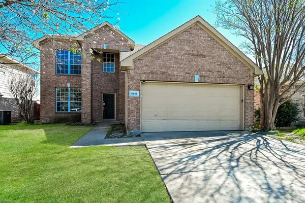 $2,190 | 4817 Palm Ridge Drive, Fort Worth, TX 76133